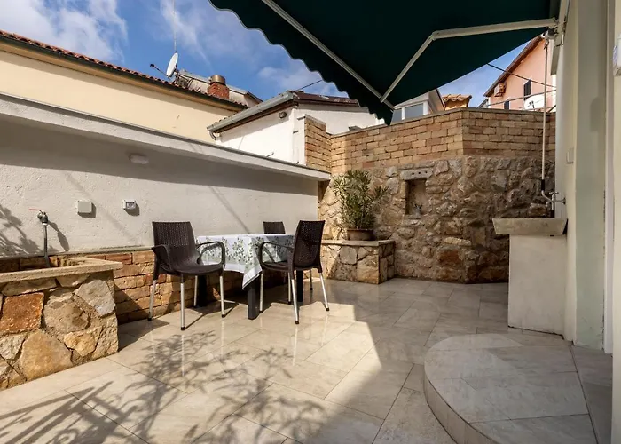 Morris شقة Veli Lošinj